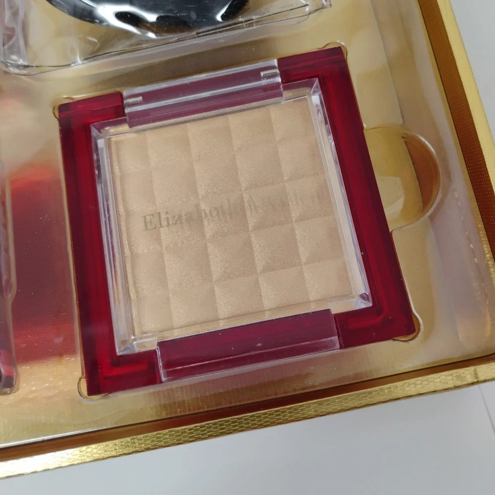Elizabeth Arden Makeup Set Exceptional Lipstick Gloss Eyeshadow Palette Pencil